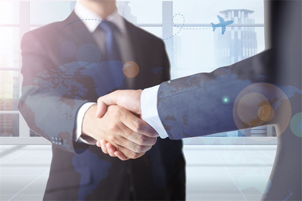 王毅：中俄永不為敵，對(duì)企業(yè)戰(zhàn)略管理有何啟示？