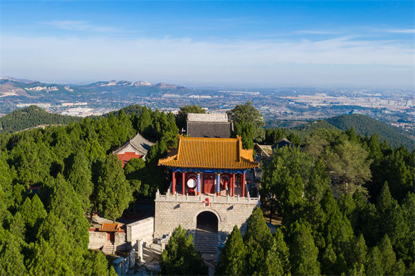 濰坊企業(yè)年度計劃總變卦執(zhí)行失效，濰坊年度經(jīng)營計劃咨詢公司如何校準(zhǔn)動態(tài)機制？