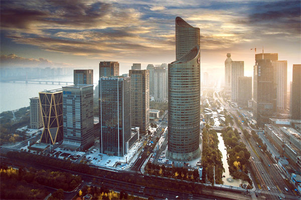 市場突變計劃失效，年度計劃如何靈活應對突發(fā)情況？